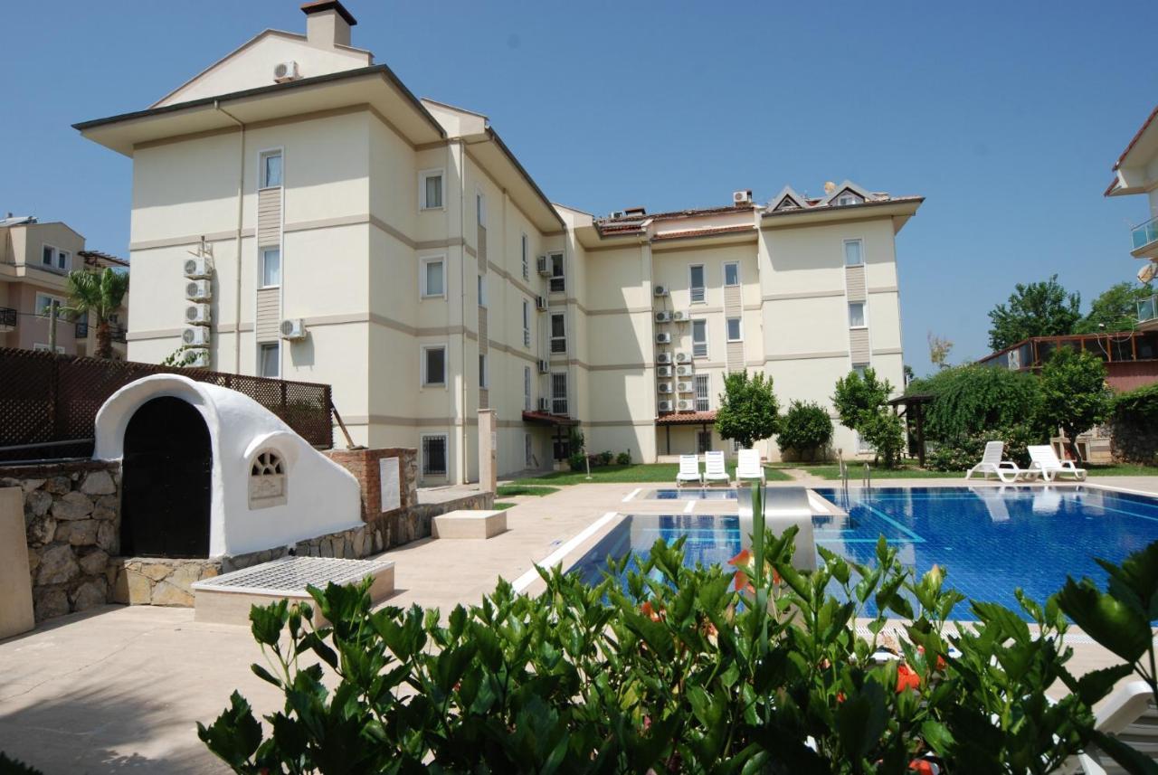 Saros Apartments Calis Beach Fethiye Exterior foto
