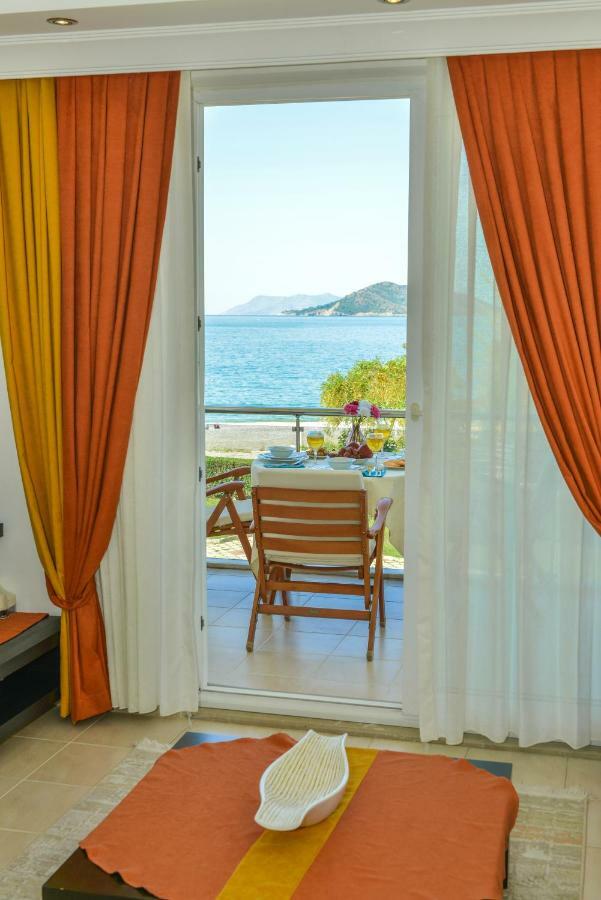 Saros Apartments Calis Beach Fethiye Exterior foto